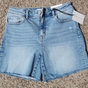 Zenana Outfitters Light Blue Jean Shorts Size Medium NWT
